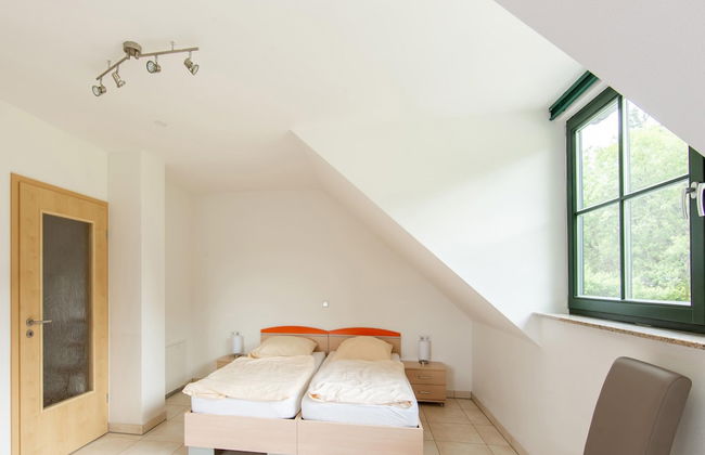 Spacious Semi-detached House With Wood Stove Located Directly on the Rennsteig - Photo 22