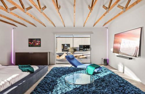 Grow House by Fieldtrip - Remote Lux 100ft Pool - Foto 65