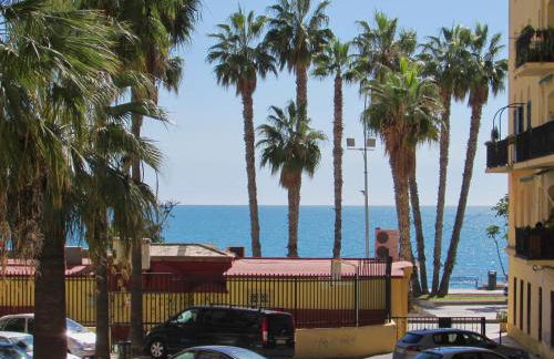 Apartamento a 50 metros de la playa malagueta con vistas al mar - Photo 1