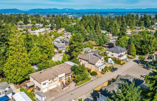 6 bedrooms, Walking distance to airport - Foto 16