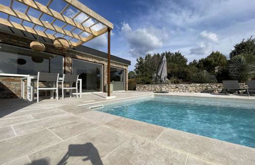 Maison à Saint-Remèze avec Piscine, 8 Pers, Animaux Acceptés, Jardin 2000m² et Studio Indépendant - FR-1-382-201 - Foto 7