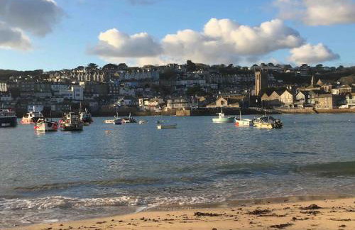 Stylish coastal retreat in St Ives with parking - Foto 20