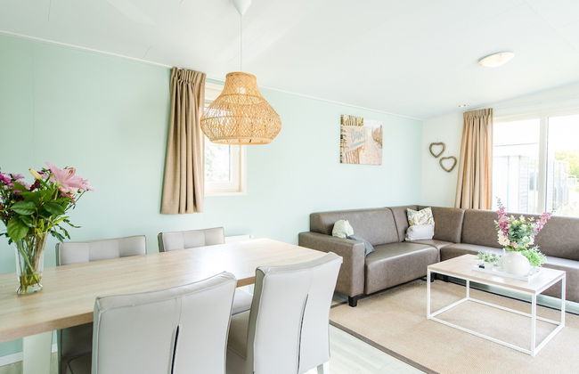 Modern Chalet With Dishwasher, Near the Beach - Photo 7