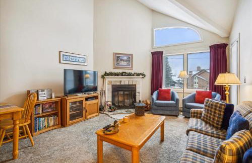 Charming 2-Bedroom Slopeside at Pico Mountain E304 - Foto 4