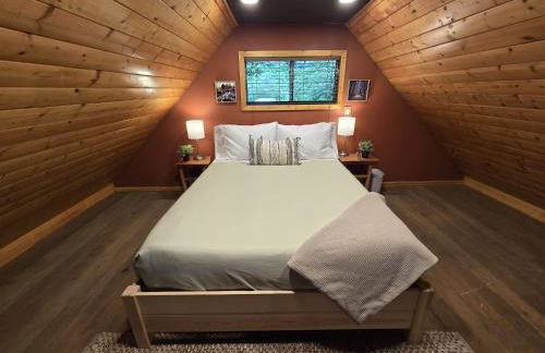 Luna's A-Frame - River & Spa - Foto 33