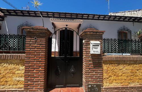 Gran casa cerca de la playa con 3 dormitorios en Pedregalejo - Photo 4