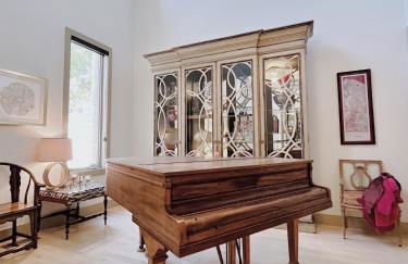 Luxe 4 bed 5 bath with Parking Walk to Capitol, Convention Center, museums and shops - Foto 12