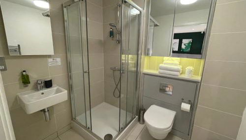 Quay Apartments Manchester - Foto 5, towels, Shower