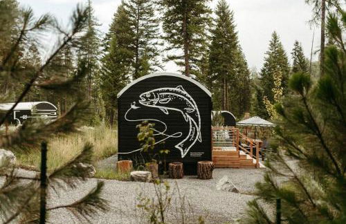 The FISH HAUS A Montana Tiny Cabin Forest Retreat - Foto 1