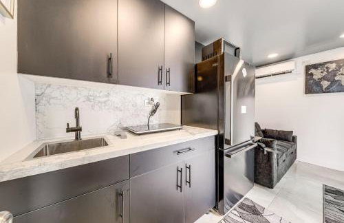 Mod Bungalow with Ultra-Private Outdoor Hang Space! - Foto 13