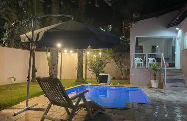 Casa com Piscina, Churrasqueira e Quartos amplos - Foto 4