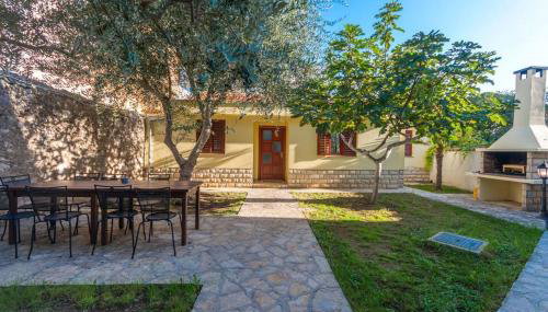 Kuća za odmor - Photo 2, Garden