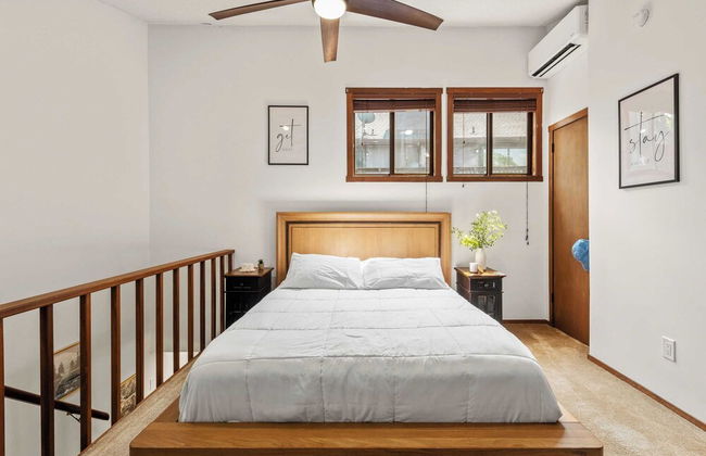 The Bear's Den by Avantstay Prime Location, Renovated w/ Movie & Game Room - Foto 16