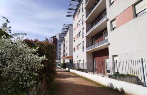 Apparthotel Privilodges Lyon Lumière - Photo 1