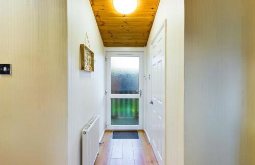 3 Bedroom Lakeview Lodge - Ensuite & Balcony Deck - Foto 63