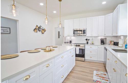 Perfect Spot to Relax 4br/3ba Near Dtown Hemisfair - Foto 26