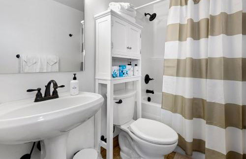 Sisters Basecamp - Meredith Lodging - Foto 18