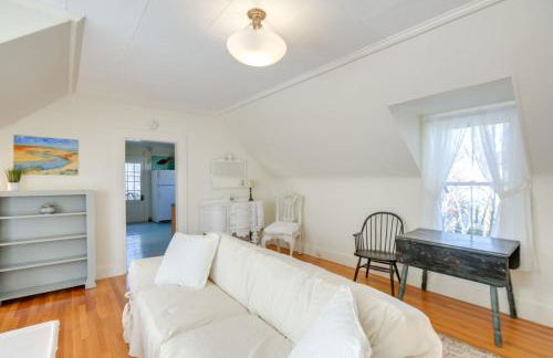 Walk to Downtown Saco from Cozy Coastal Apt - Photo 10