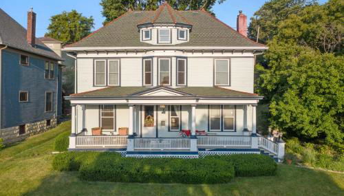 Dubuque's Front Porch, Historic Charmer, Walk Downtown - Foto 4