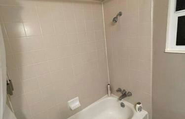 2 King Beds! Fantastic Stylish Bungalow home! - Foto 30