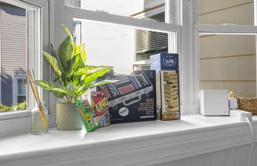 Boston 4BR Home with Parking BBQ Fire - Photo 34