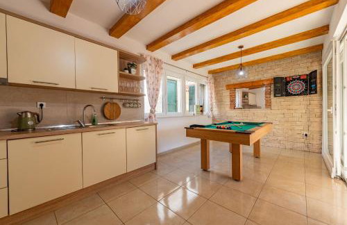 Villa Ivan ZadarVillas - Photo 11