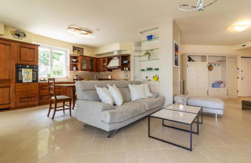 Penthouse Paradiso with Private Pool - Photo 46