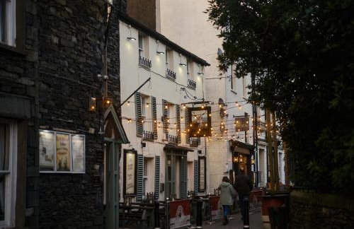 Cambridge House Sleeps 18 Central Windermere - Foto 59