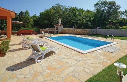 4 Bedroom Beautiful Home In Kunj - Photo 6