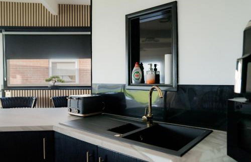 Romantic Seaside Chalet Retreat Solent Breezes - Foto 33