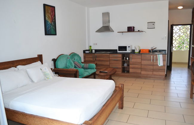 Cowrie Shell Beach Apartments - Foto 24