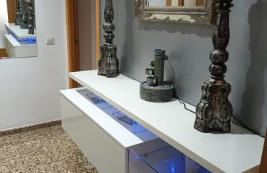 Piso amplio de 3 habitaciones, calefacción, ascensor y parking - Foto 32