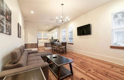 Hosteeva 3 BR Cottage Close to St Charles 5 m Ride to FQ - Foto 3