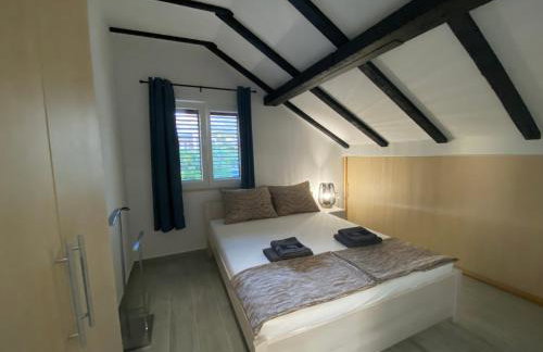 Apartmani Grebastica - Foto 47