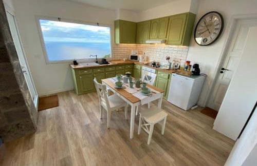 Craftsman's House - Photo 2