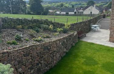 Staycation 3-bedroom home with panoramic views free off road parking - Foto 14