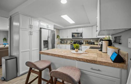 MtnCity Views 4BR Firepit FamilyRetreat NearUNR - Foto 8