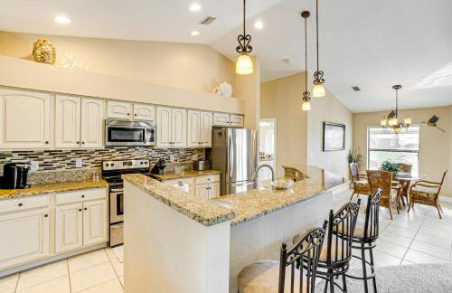 Near Golf and Beaches Luxe Home in Rotonda West! - Foto 6