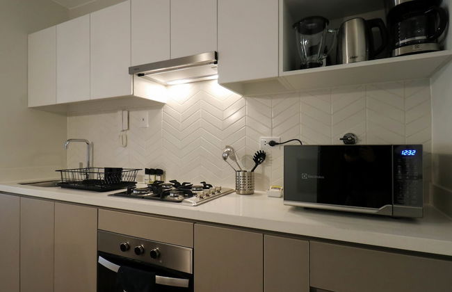 w Sensational 2BR w Balcony in Miraflores - Photo 12