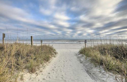 Steps to Ocean Breezy Myrtle Beach Bungalow! - Foto 2