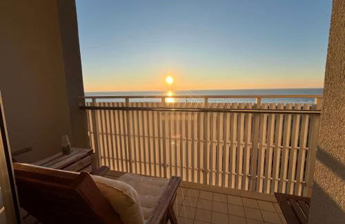 Appartamento fronte mare con terrazzo e parcheggio privato - Foto 25