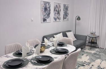 Le Rapp 6, Appartement de Standing 3 chambres, 7 personnes &1 bébé, Cosy et familial ultra équipé Emplacement Idéal proche Gare Centre ville Marchés de Noël Quartier Tribunal Contades - Foto 4