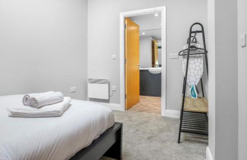 St George's Quarter Stay - Modern City Centre Duplex - Perfect for Business & Leisure - FREE PARKING - WiFi Included - Close to transport links - Foto 26