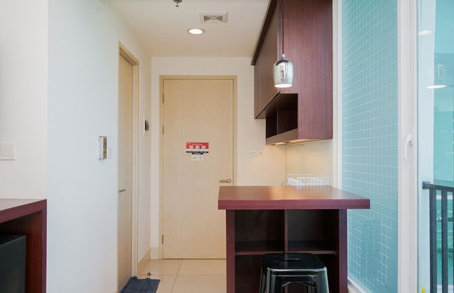 Comfy and Nice Studio at Tree Park City BSD Apartment - Foto 14