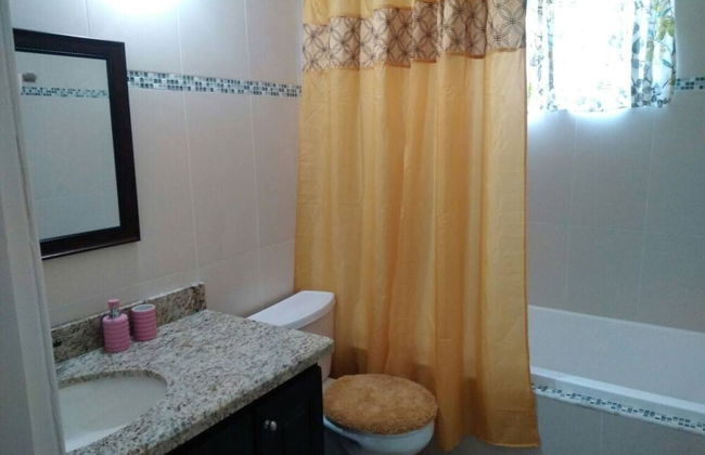 Remarkable 2-bed Apartment in Kingston - Photo 14