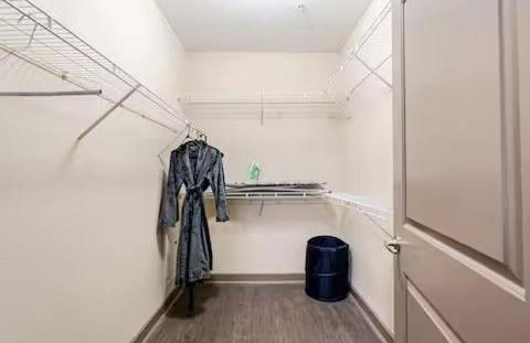 Skyline Serenity- Gym, Walk to Bars and Restaurants - Foto 2