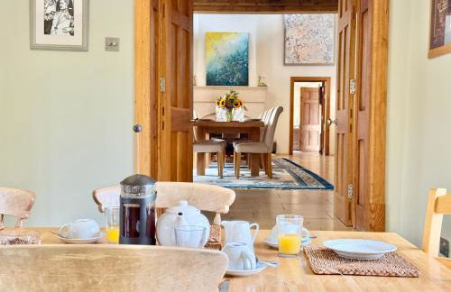 Hill House, Spectacular Rural Home With Hot Tub - Photo 17