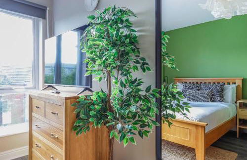 Noah Suite - Central 2BR Apartment with Parking & WIFI - Foto 4