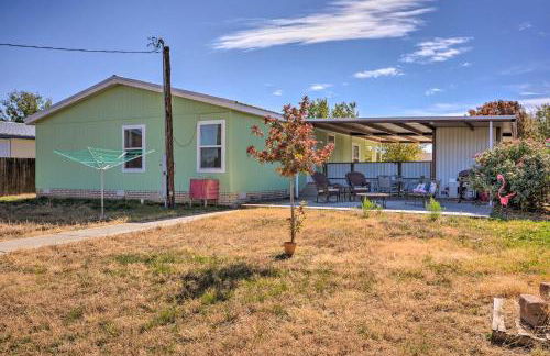 Peaceful Portales Escape with Patio and Grill! - Foto 25