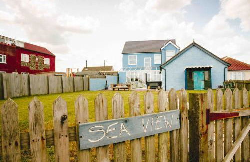 Sea View Beachfront House - Photo 17